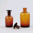 【廃番商品】茶　細共瓶　250ML 【試薬瓶】